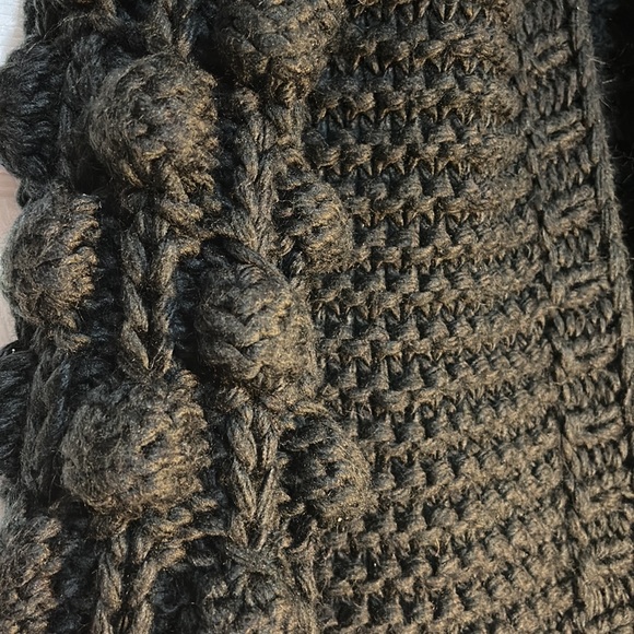 Chicwish Cuteness on Sleeves Black Cardigan Size Medium Oversized Chunky Boho - Picture 8 of 9